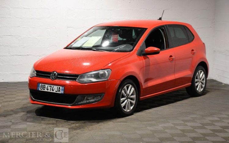 VOLKSWAGEN  ROUGE BB-474-JA