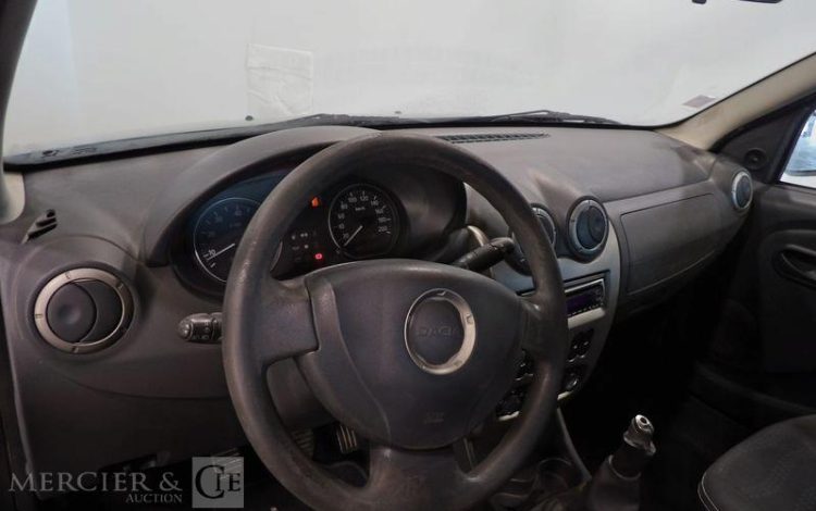 DACIA SANDERO STEPWAY 1.5 DCI 70 GRIS BD-042-JS