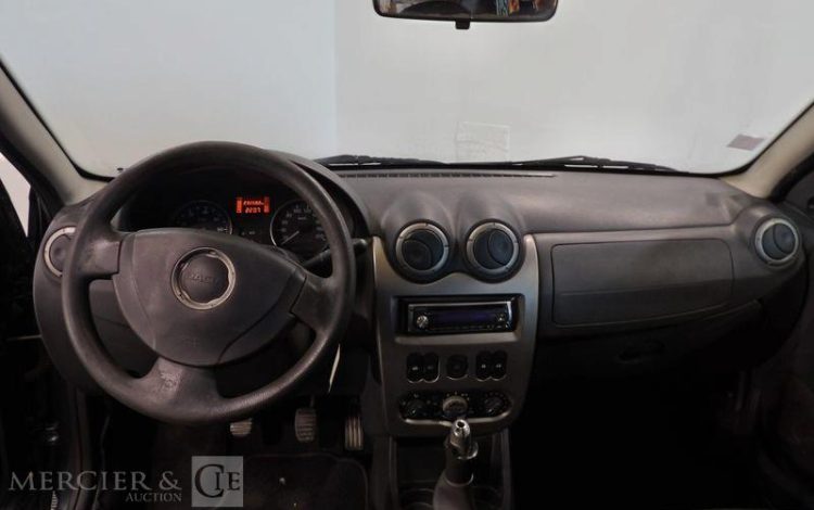 DACIA SANDERO STEPWAY 1.5 DCI 70 GRIS BD-042-JS