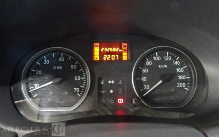 DACIA SANDERO STEPWAY 1.5 DCI 70 GRIS BD-042-JS