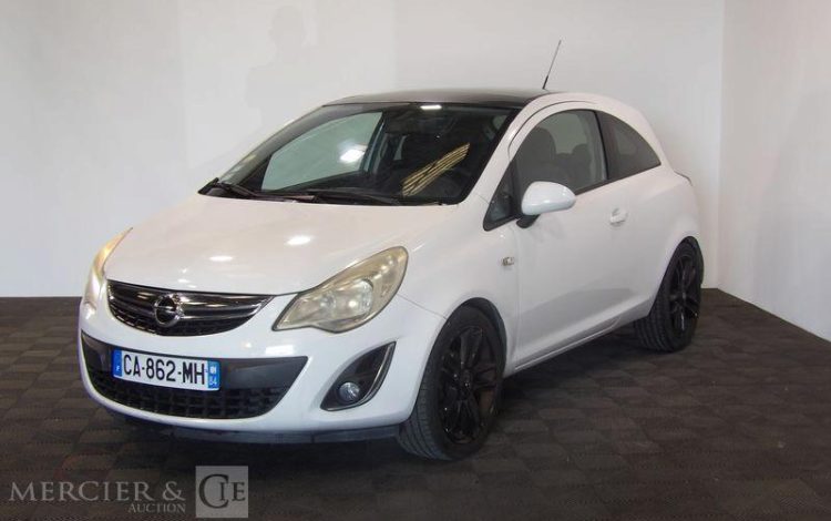 OPEL CORSA 1.3 CDTI 95CH COSMO BLANC CA-862-MH