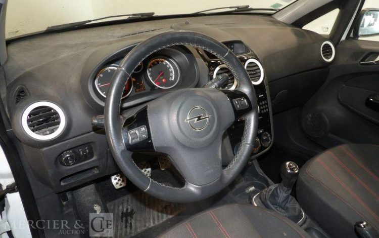 OPEL CORSA 1.3 CDTI 95CH COSMO BLANC CA-862-MH