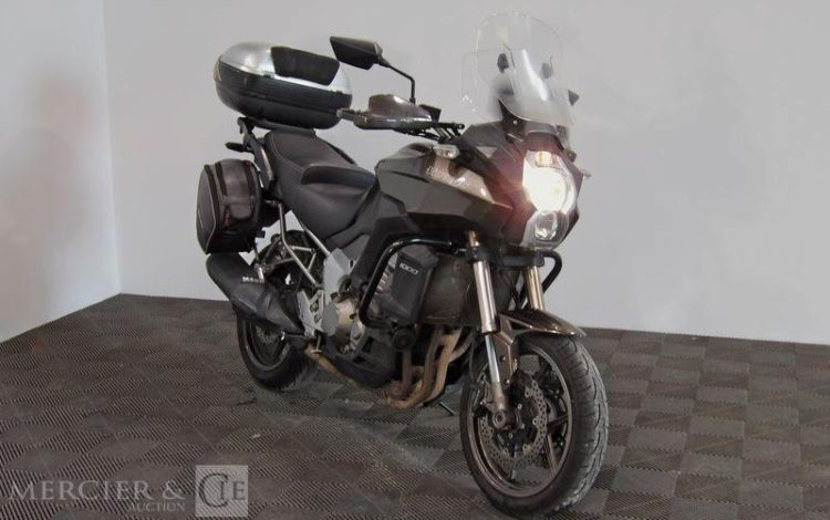 KAWASAKI MOTO VERSYS 1000 GRIS CE-055-DB