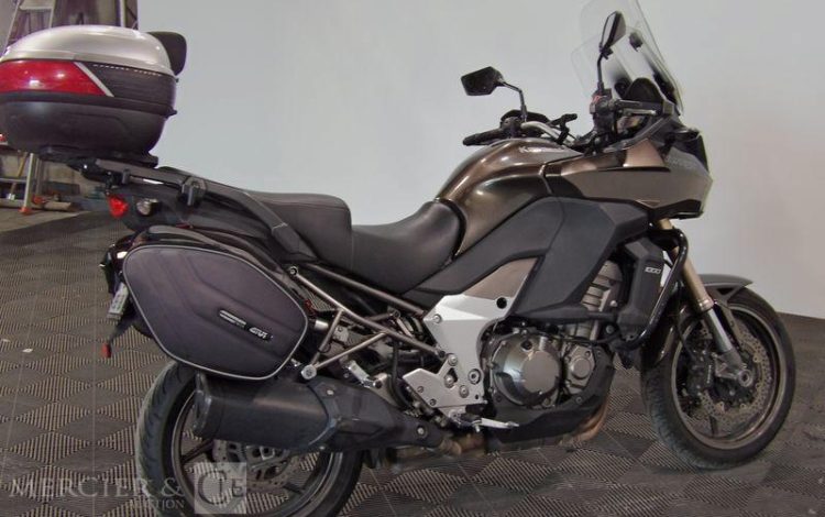 KAWASAKI MOTO VERSYS 1000 GRIS CE-055-DB