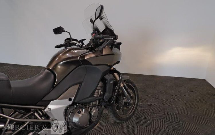 KAWASAKI MOTO VERSYS 1000 GRIS CE-055-DB