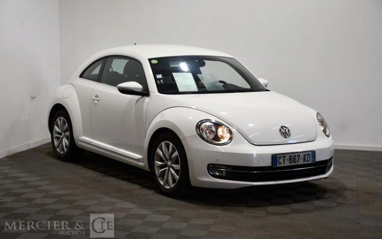 VOLKSWAGEN  BLANC CT-667-KD