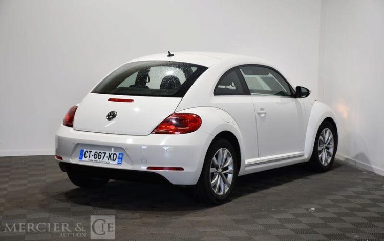 VOLKSWAGEN  BLANC CT-667-KD