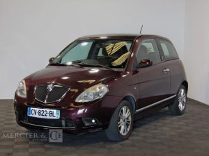 LANCIA YPSILON 1,3 MULTIJET 90 ORO BORDEAUX CV-822-BL