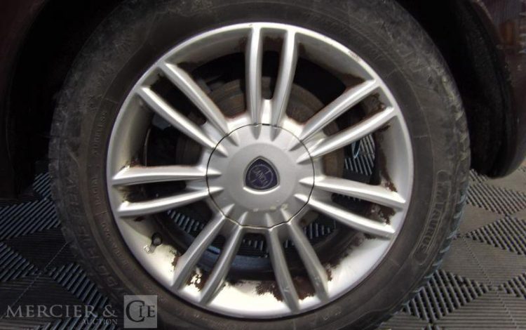 LANCIA YPSILON 1,3 MULTIJET 90 ORO BORDEAUX CV-822-BL