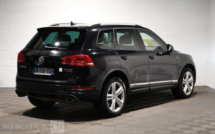 VOLKSWAGEN  NOIR CW-722-TG