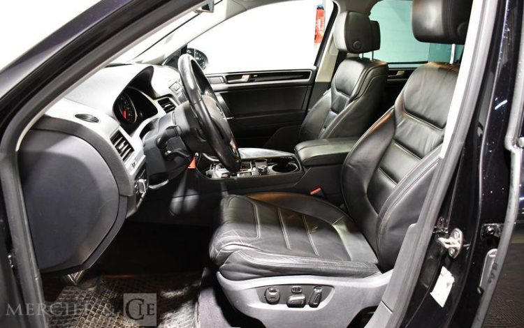 VOLKSWAGEN  NOIR CW-722-TG