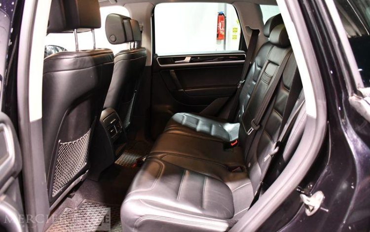 VOLKSWAGEN  NOIR CW-722-TG
