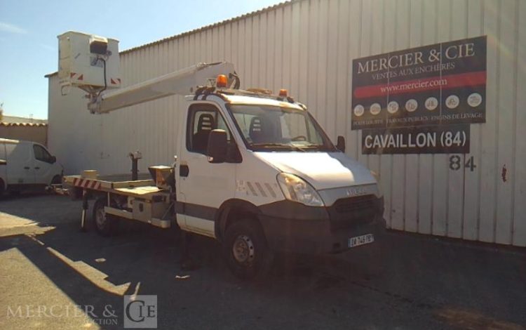 MULTITEL DAILY 35S11 NACELLE SUR VL MULTITEL 160 ALU/DS 16M 3867H BLANC DA-746-TB