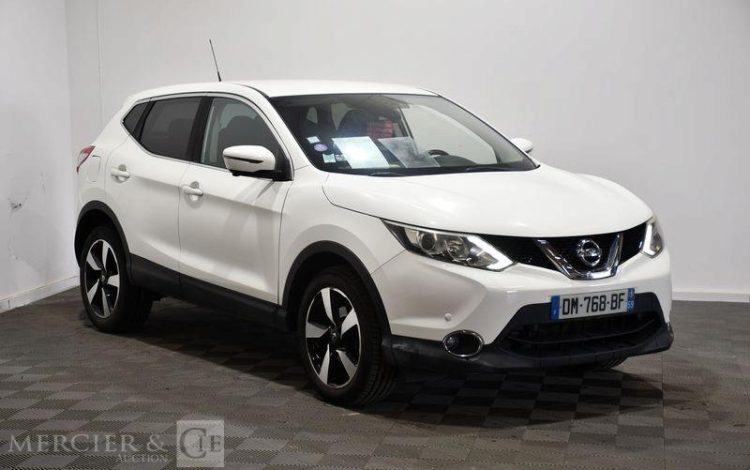 NISSAN  BLANC DM-768-BF