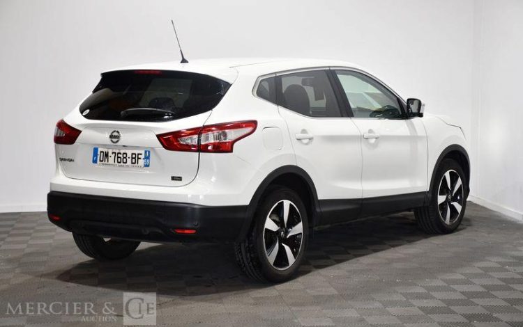NISSAN  BLANC DM-768-BF