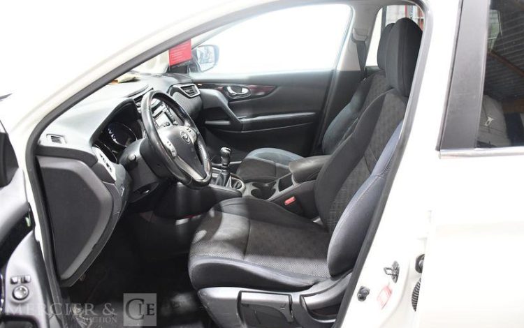 NISSAN  BLANC DM-768-BF