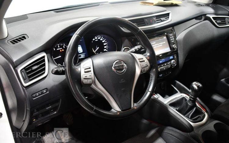 NISSAN  BLANC DM-768-BF