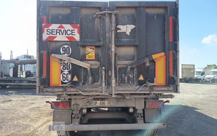 BENALU SEMI BENNE BASCULANTE 3 ESSIEUX – PTAC 39 TONNES – ANNEE 2015  DP-696-PE