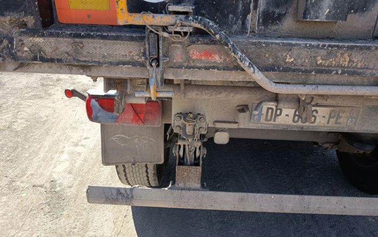 BENALU SEMI BENNE BASCULANTE 3 ESSIEUX – PTAC 39 TONNES – ANNEE 2015  DP-696-PE