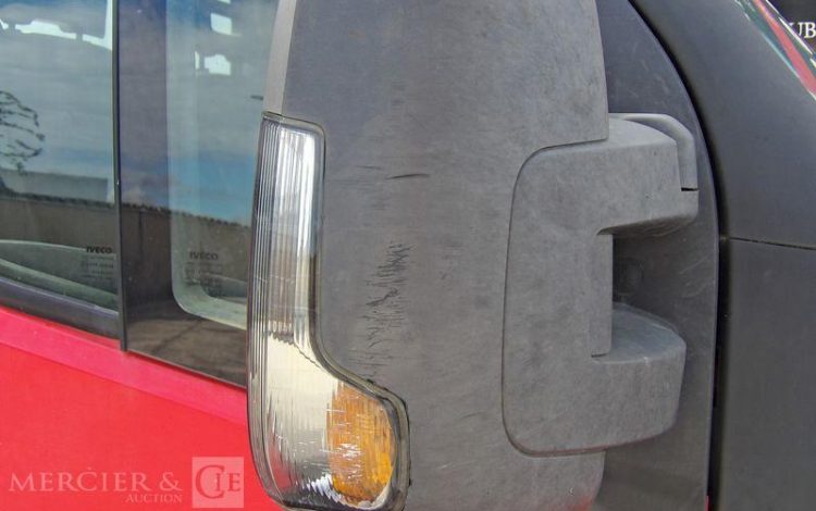 IVECO IS35 BENNE SIMPLE CABINE COFFRE IVECO DAILY35C13  DV-321-QC