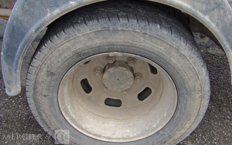 IVECO IS35 BENNE SIMPLE CABINE COFFRE IVECO DAILY35C13  DV-321-QC