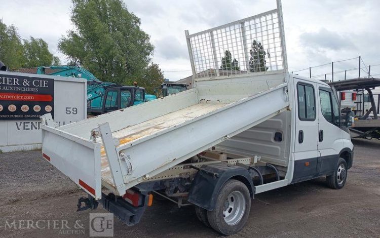 IVECO IS35 BENNE DOUBLE CABINE IVECO 35C13D CC  DV-933-LQ