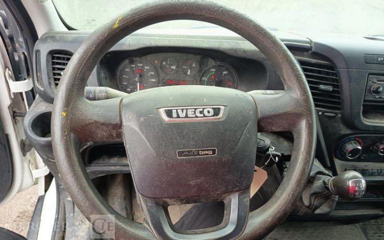 IVECO IS35 BENNE DOUBLE CABINE IVECO 35C13D CC  DV-933-LQ