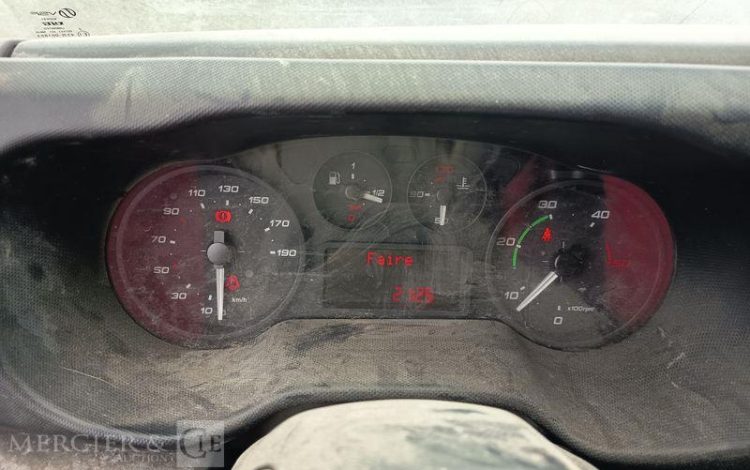 IVECO IS35 BENNE DOUBLE CABINE IVECO 35C13D CC  DV-933-LQ