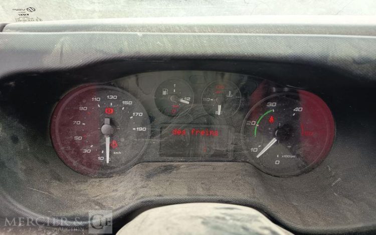 IVECO IS35 BENNE DOUBLE CABINE IVECO 35C13D CC  DV-933-LQ