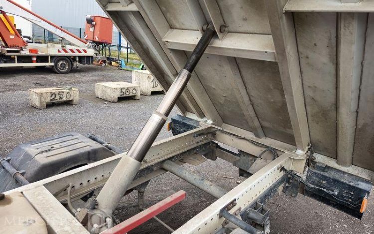 IVECO IS35 BENNE DOUBLE CABINE IVECO 35C13D CC  DV-933-LQ