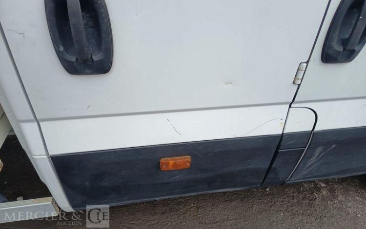 IVECO IS35 BENNE DOUBLE CABINE IVECO 35C13D CC  DV-933-LQ