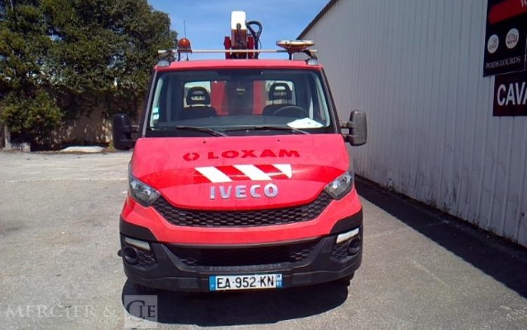 MULTITEL DAILY 35-110  NACELLE SUR VL MULTITEL 160 ALU 16M AN2016 106452KM ROUGE EA-952-KN