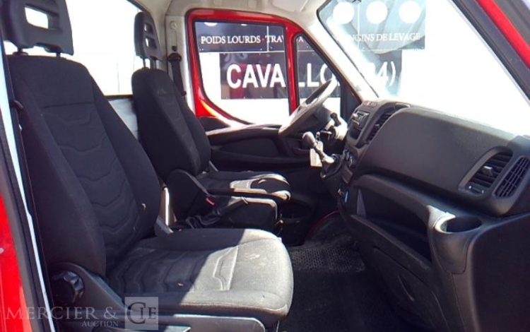 MULTITEL DAILY 35-110  NACELLE SUR VL MULTITEL 160 ALU 16M AN2016 106452KM ROUGE EA-952-KN