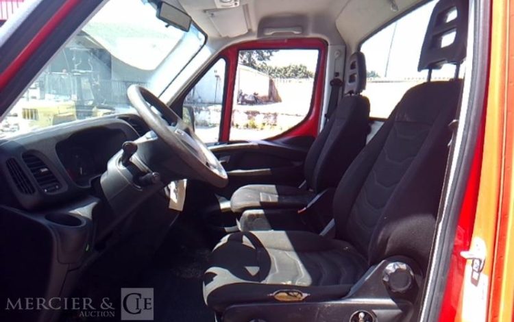 MULTITEL DAILY 35-110  NACELLE SUR VL MULTITEL 160 ALU 16M AN2016 106452KM ROUGE EA-952-KN