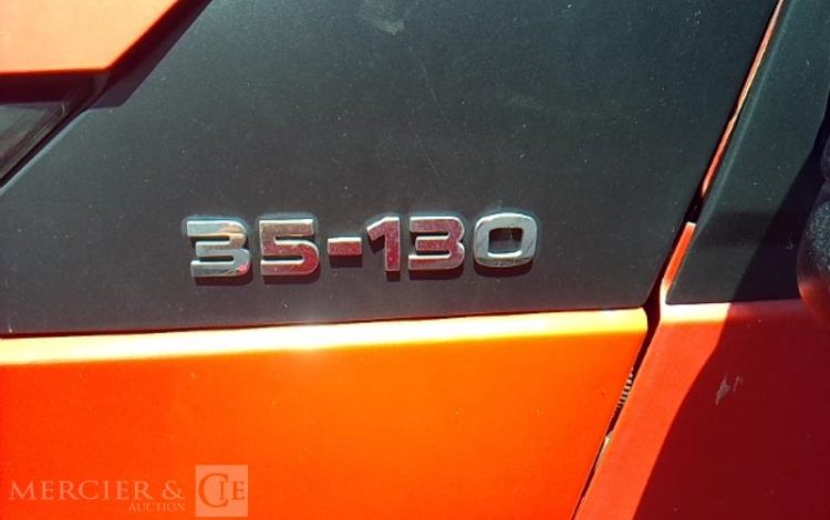 IVECO 35-130  BENNE SIMPLE CABINE COFFRE AN2016 ROUGE EC-475-QG