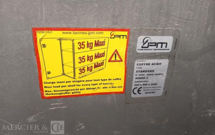 IVECO IS35 BENNE SIMPLE CABINE COFFRE IVECO 35C13  EC-943-PB
