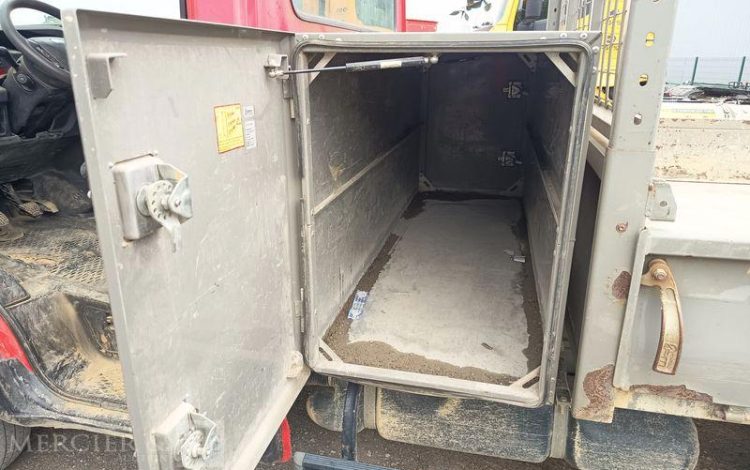 IVECO IS35 BENNE SIMPLE CABINE COFFRE IVECO 35C13  EC-943-PB