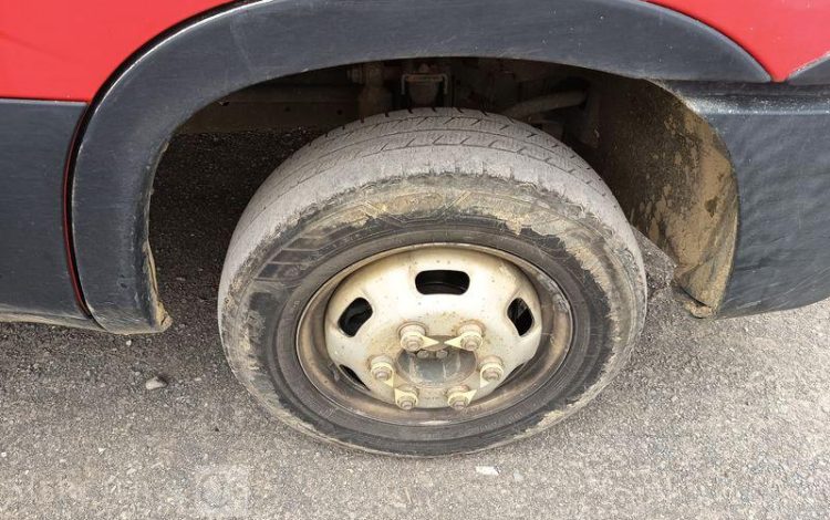 IVECO IS35 BENNE SIMPLE CABINE COFFRE IVECO 35C13  EC-943-PB