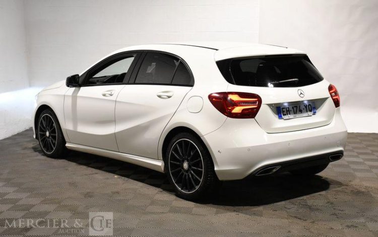 MERCEDES  BLANC EH-174-YQ