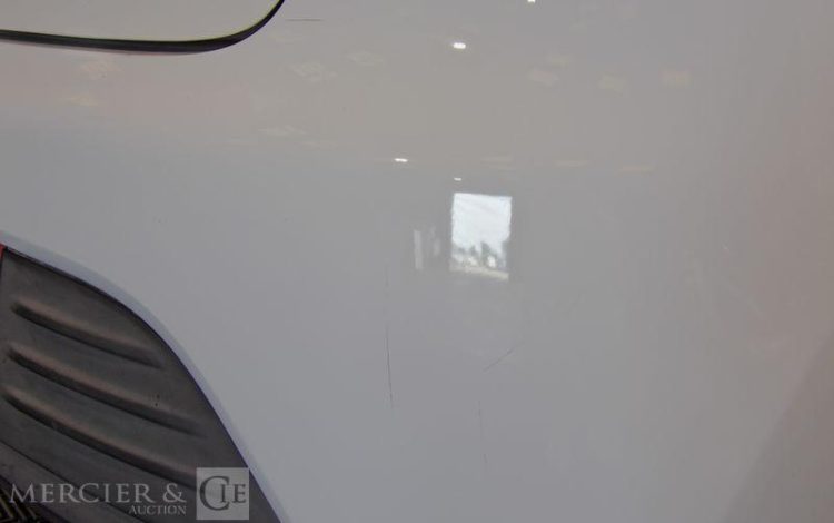 RENAULT CLIO IV 1,5 DCI75 ZEN BLANC EJ-681-NN