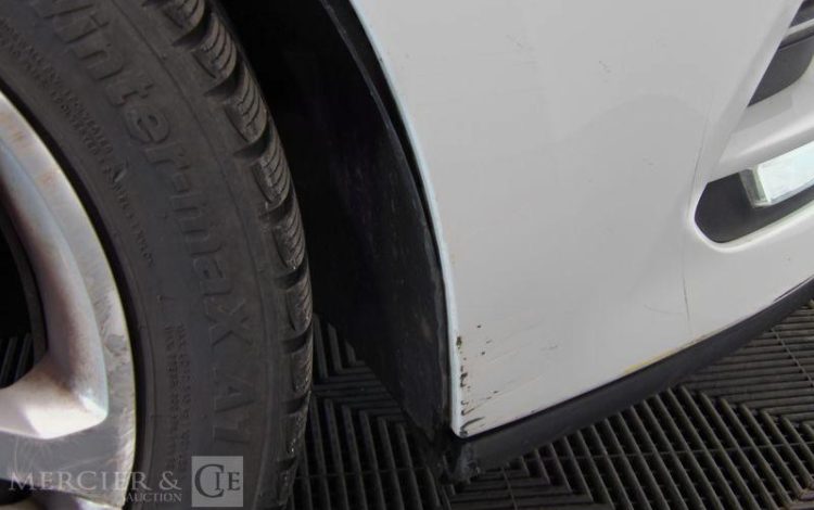 RENAULT CLIO IV 1,5 DCI75 ZEN BLANC EJ-681-NN