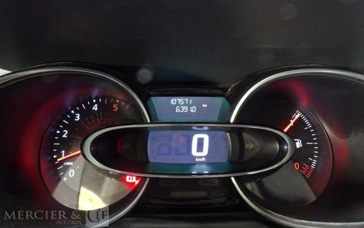 RENAULT CLIO IV 1,5 DCI75 ZEN BLANC EJ-681-NN
