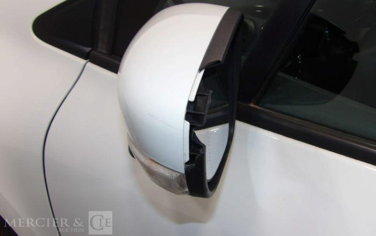 RENAULT CLIO IV DCI 75 ZEN BLANC EL-436-GV