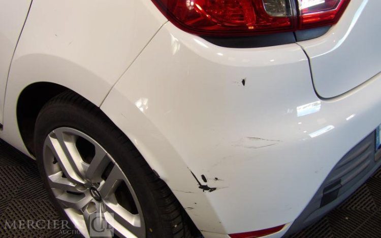 RENAULT CLIO IV DCI 75 ZEN BLANC EL-436-GV