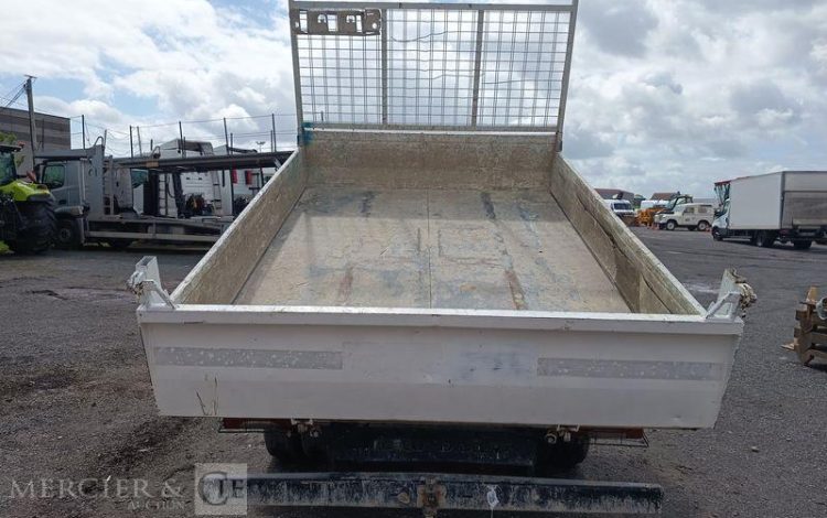 IVECO IS35 BENNE SIMPLE CABINE COFFRE IVECO 35C16  EN-521-NE