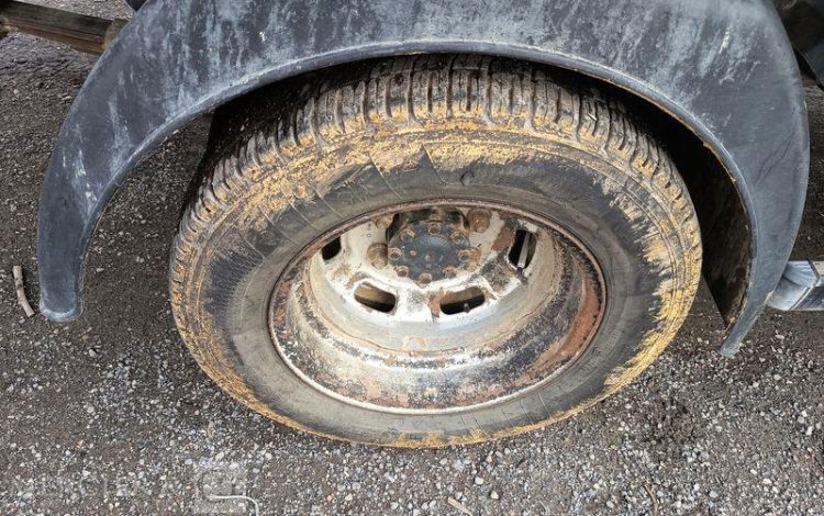 IVECO IS35 BENNE SIMPLE CABINE COFFRE IVECO 35C16  EN-521-NE