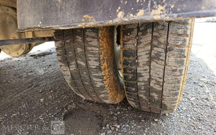IVECO IS35 BENNE SIMPLE CABINE COFFRE IVECO 35C16  EN-521-NE