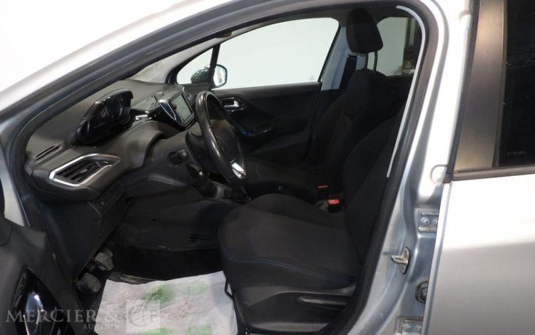 PEUGEOT 208 GENERATION-I 1.2 PURETECH 80CH STYLE  ER-569-RQ