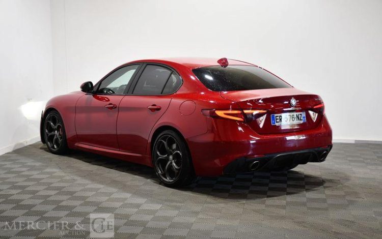 ALFAROMEO  ROUGE ER-576-NZ