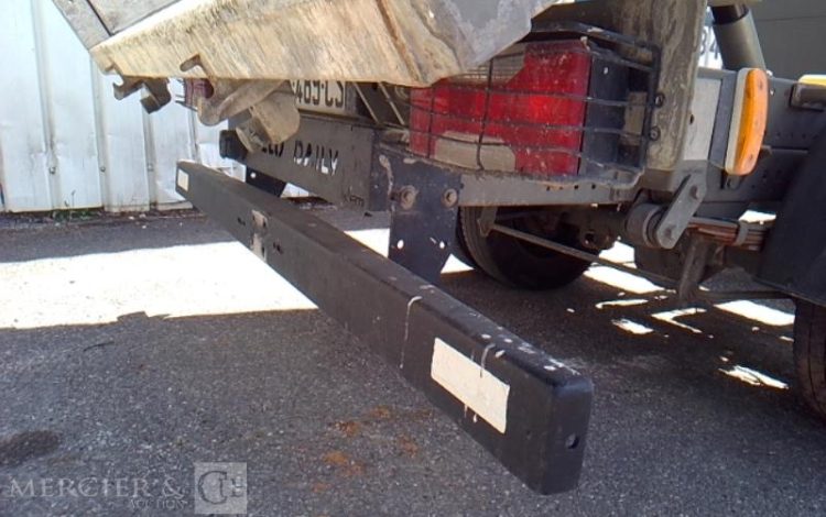 IVECO IS35 BENNE SIMPLE CABINE COFFRE IVECO 35C12  ES-489-CS